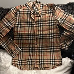 Worn once . Washed and iron smoke and pet free home 8y